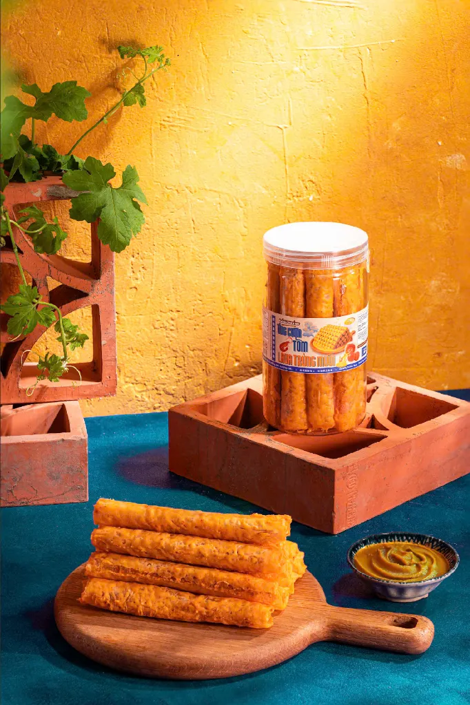 bánh tráng ống cuộn tôm lava trứng muối 2.webp