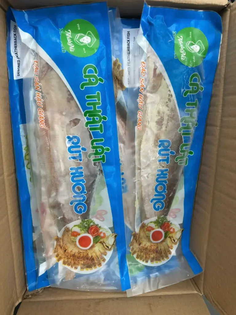 Cá Thác Lác Rút Xương 300G /Featherback Fish