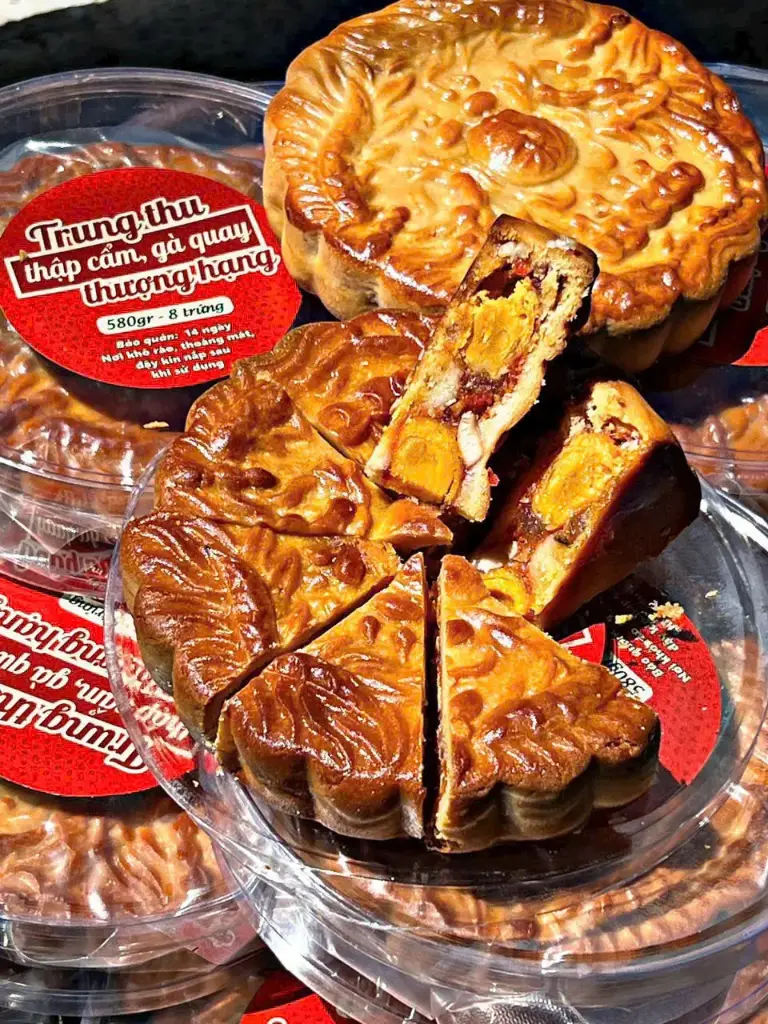 Bánh Trung Thu Thập Cẩm Gà Quay 8 Trứng 580G /Moon Cake