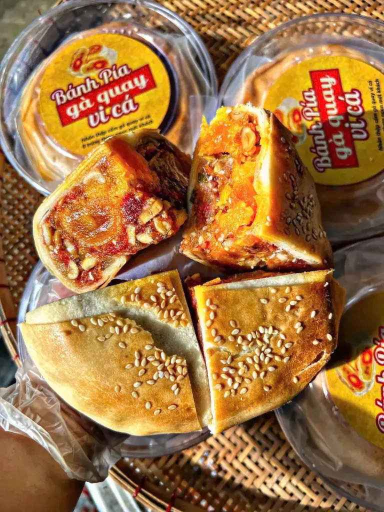 Bánh Pía Gà Quay Vi Cá 8 Trứng 600G /Pia Cake